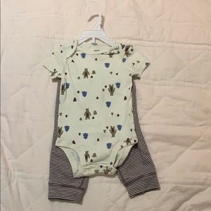 LAST CHANCE BNWOT Carter’s Baby Boy Outfit